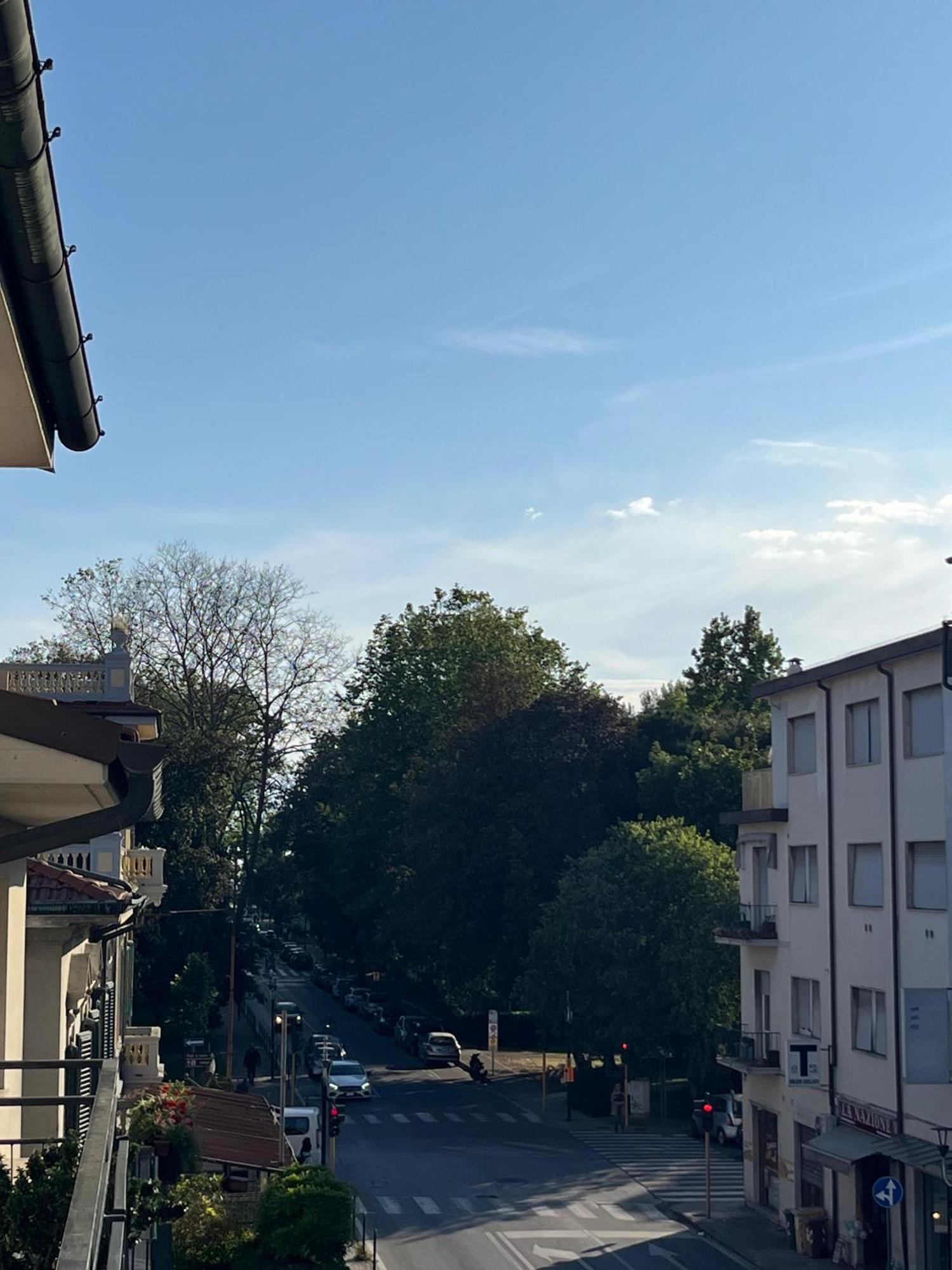 Appartamento Marco Polo Viareggio Exteriör bild